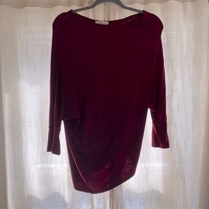 Off the shoulder maroon shirt